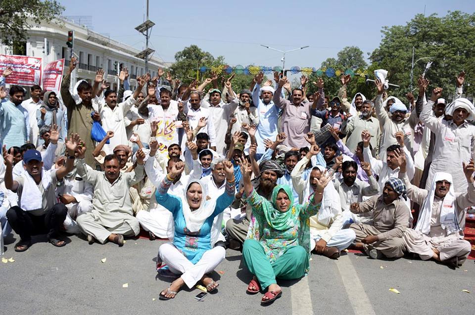 جھلساتی گرمی میں محنت کشوں کے احتجاج!